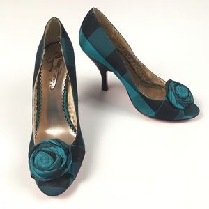 Poetic Licence Good Vibration Teal Blue Satin Plaid Pumps Women’s Sz 8.5